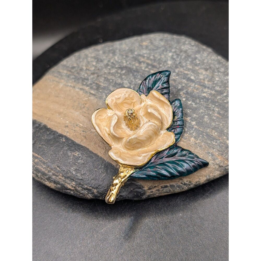Vintage 1998 Hallmark Ensemble Southern Magnolia Pearlized Enamel Brooch